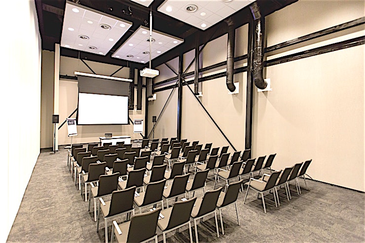 Meeting room 2 This meeting room located in the Convention Centre. The meeting room is flexible and can be combined with a total of 8 meeting rooms leading up to a capacity of 1200 people. The meeting room is equipp